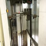 Aufzugsteuerung MLC-8000 erfolgreich zum Ansteuern einer Sargversenkungsanlage eingesetzt Aufzugsteuerung MLC-8000 Sargversenkungsanlage